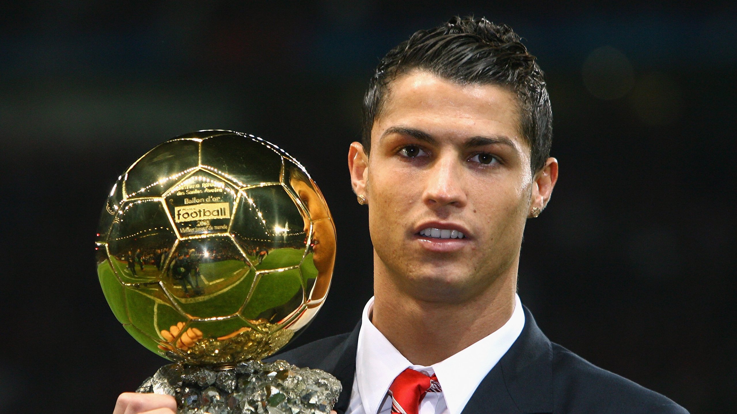 逆转精彩：王强三分压哨，完成绝地反击！